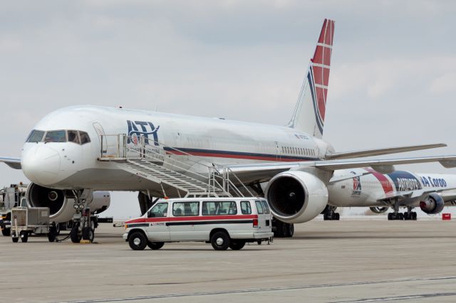 Boeing 757-200 (N751CX) - Air Transport 101 in Wilmington after a flight from Joint Base McGuire–Dix–Lakehurst (KWRI). It was nice to catch the 757-200M.