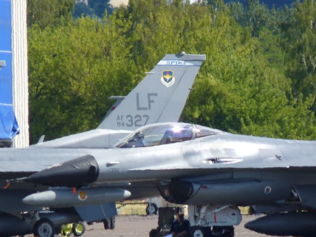 Lockheed F-16 Fighting Falcon (N392) - A Falcon drivers office.