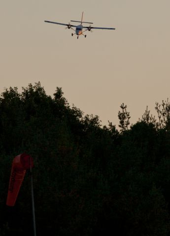 De Havilland Canada Twin Otter (N190KM)