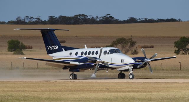 Beechcraft Super King Air 200 (VH-ZCR)