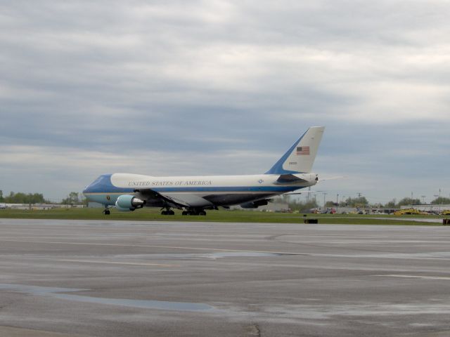 Boeing 747-400 — - Air Force 1 Departing Buffalo.