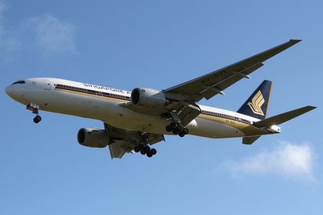 Boeing 777-200 (9V-SVI)