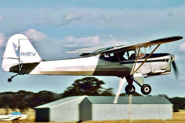 Diamond Twin Star (VH-BYW) - AUSTER J-5R ALPINE - REG : VH-BYW (CN 3136) - ST. ARNAUD VIC. AUSTRALIA - YSTA 7/11/1987