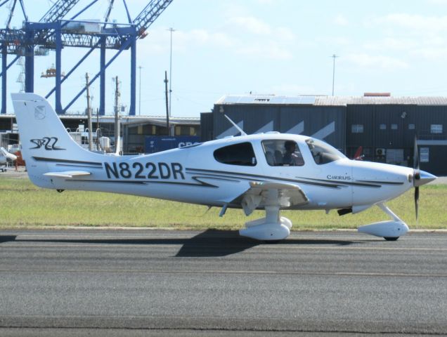 Cirrus SR-22 (N822DR)