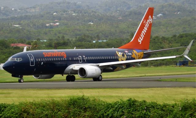 Boeing 737-800 (C-FZRG)