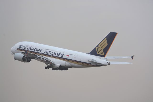 Airbus A380-800 (9V-SSK)