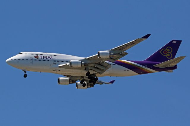 Boeing 747-200 (HS-TGX)