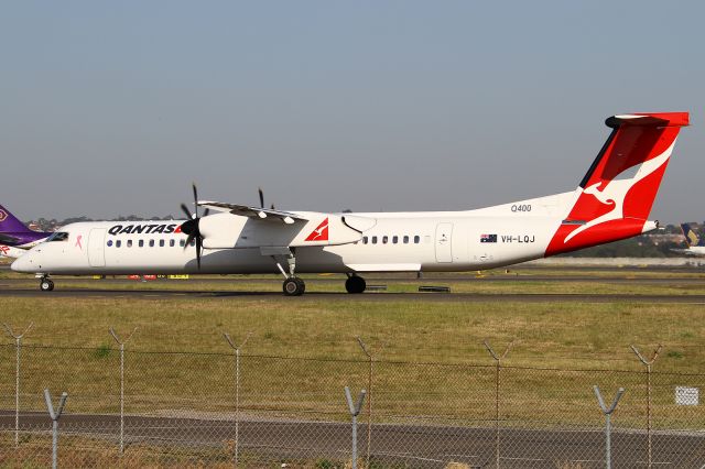 de Havilland Dash 8-400 (VH-LQJ)