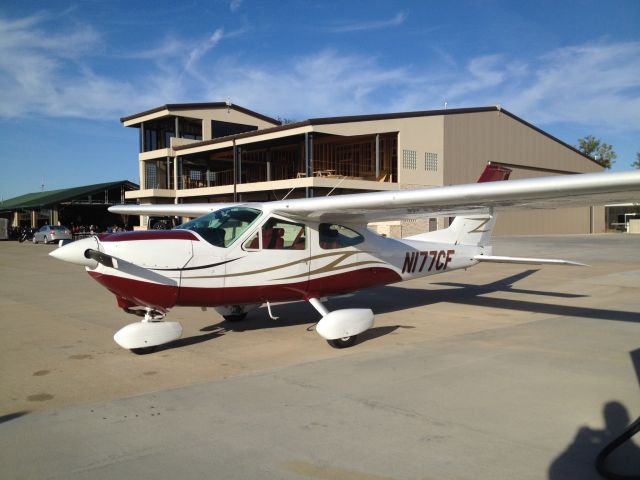 Cessna Cardinal (N177CF)