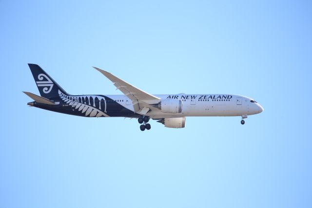 Boeing 787-9 Dreamliner (ZK-NZK)