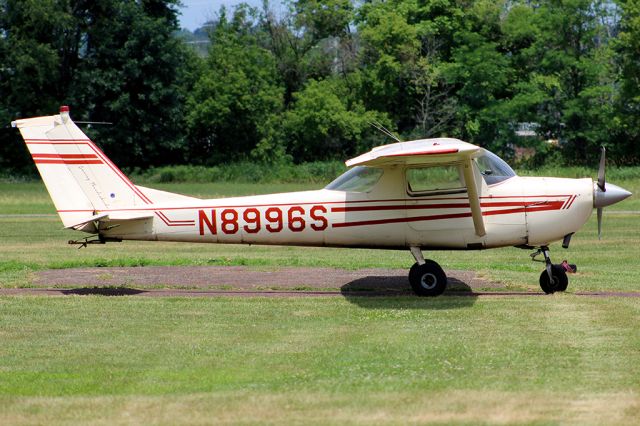 Cessna Commuter (N8996S)