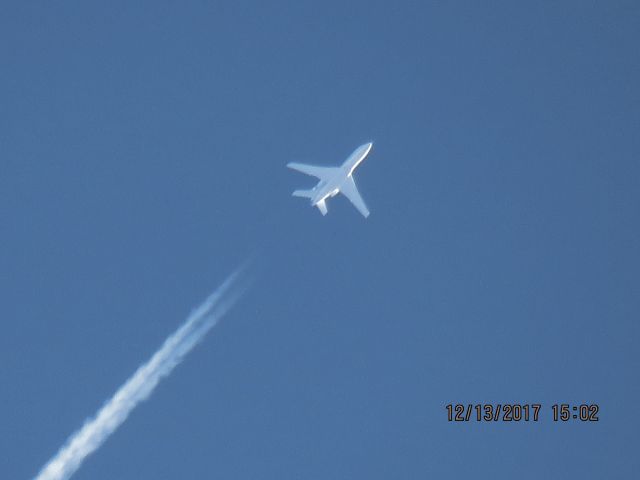 Dassault Falcon 50 (C-GWFK)