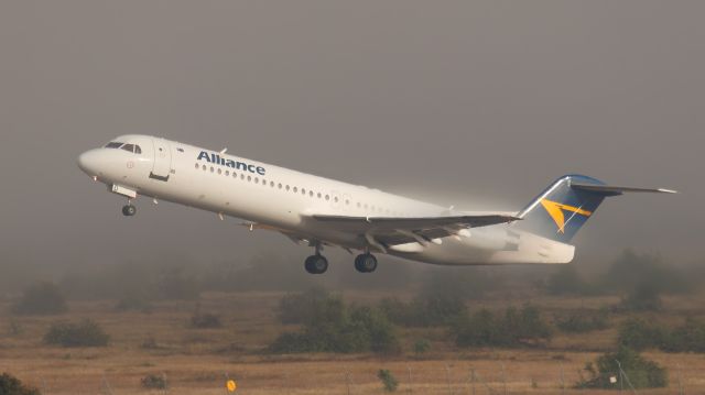 Fokker 100 (VH-UQD)