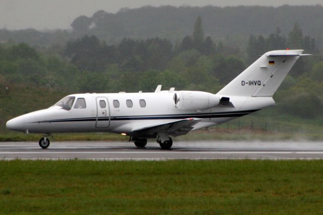 Cessna Citation CJ1 (D-IHVQ) - Departing rwy 26 on 8-May-19.