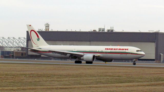 BOEING 767-300 (CN-RNT)