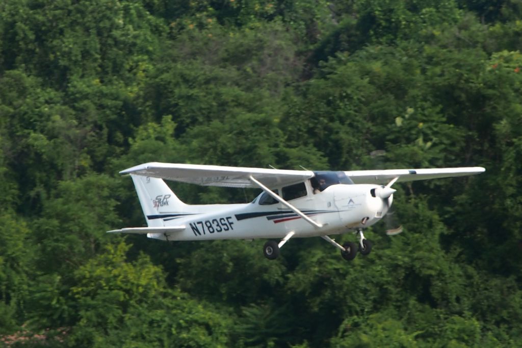 Cessna Skyhawk (N783SF)