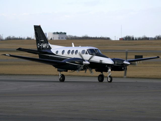 Beechcraft King Air 90 (C-FMFU)