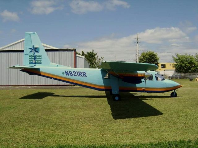 ROMAERO Islander (N821RR)