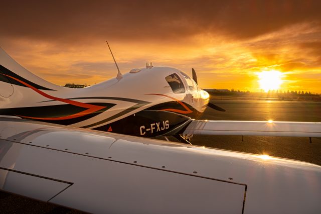 Cessna TTx (C-FXJS)