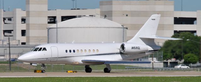 Dassault Falcon 2000 (N68GL)