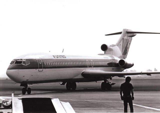 Boeing 727-100 — - United 727 at Ontario in the early 1980s