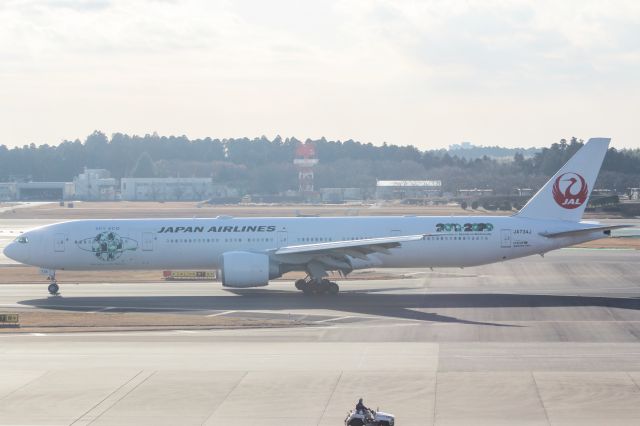 BOEING 777-300ER (JA734J)