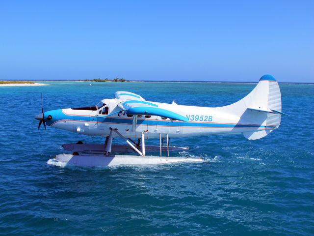 De Havilland Canada DHC-3 Otter (N3952B) - Fort Jefferson on Dry Tortugas