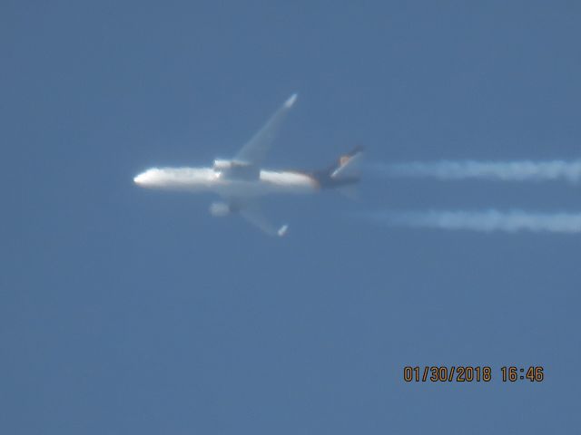 BOEING 767-300 (N319UP)
