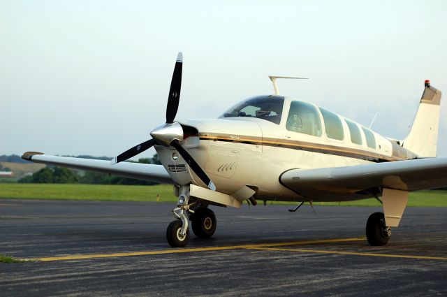 Beechcraft Bonanza (36) (N76NB)