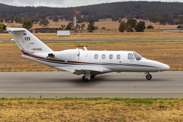 Cessna Citation CJ1 (VH-RMB) - Agair (VH-RMB) Cessna 525 CitationJet CJ1 taxiing at Canberra Airport as Birddog 123.