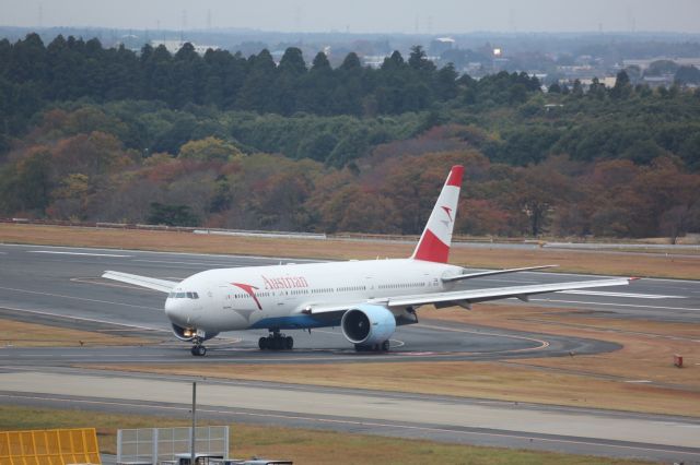 Boeing 777-200 (OE-LPA)