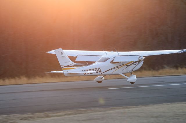 Cessna Skylane (N2270Q)