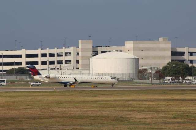 Canadair Regional Jet CRJ-200 (N311PQ)