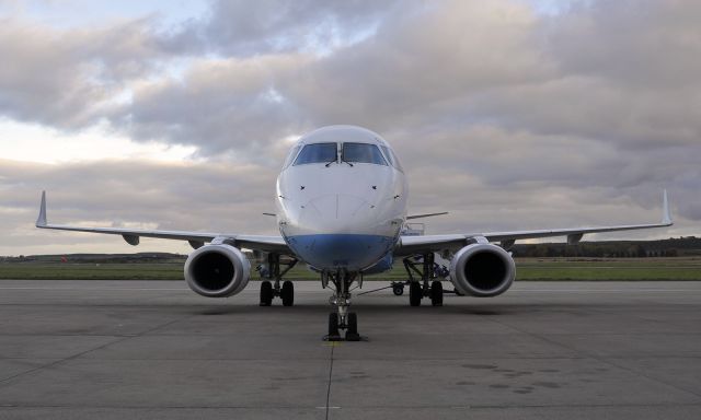 Embraer ERJ-190 (G-FBEL) - Flybe Embraer ERJ-195LR G-FBEL at Inverness Airport