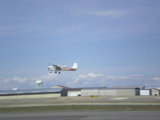 Cessna Skylane (N3928D)