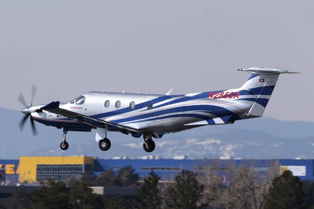 Pilatus PC-12 (N285SA) - RWY 17L