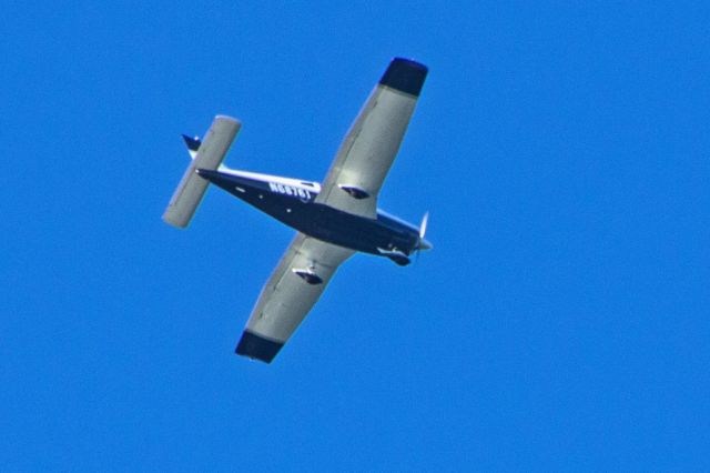 Piper Cherokee (N6876J) - Subject aircraft, registered as 1976 PIPER PA-28-181, photographed on 04-Sep-2018 at 1737HrsEDT, over Northern New Jersey enroute between White Plains, NY, (KHPN), and Caldwell, NJ, (KCDW).