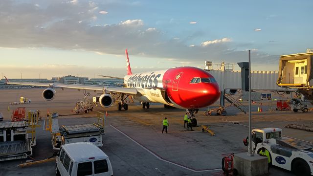 Airbus A340-300 (HB-JME)