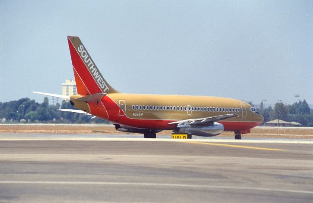 Boeing 737-200 (N24SW) - Departure a KLAX Intl Airport on 1989/08/27