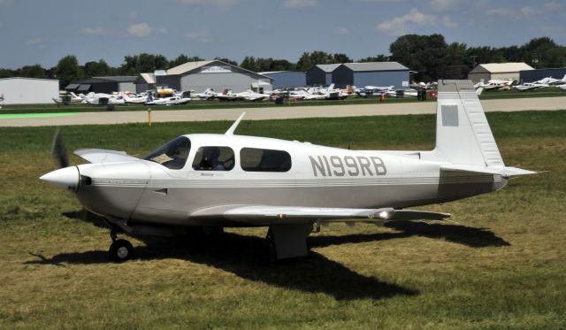 Mooney M-20 (N199RB) - Airventure 2017