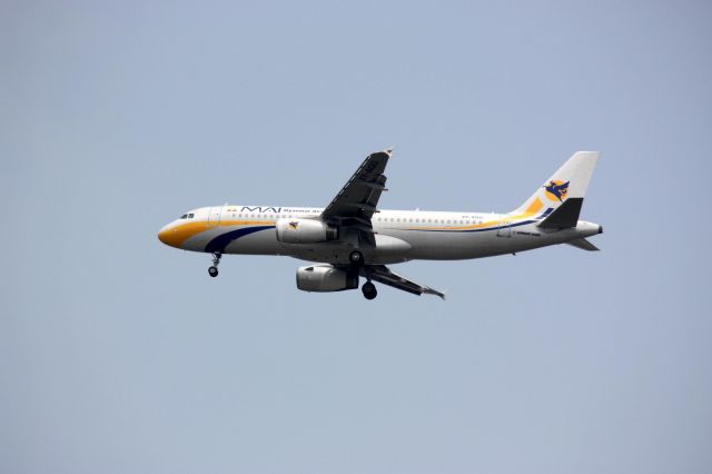 Airbus A320 (XY-GAA)