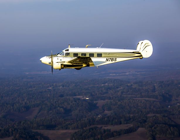 Beechcraft 18 (N7BS)