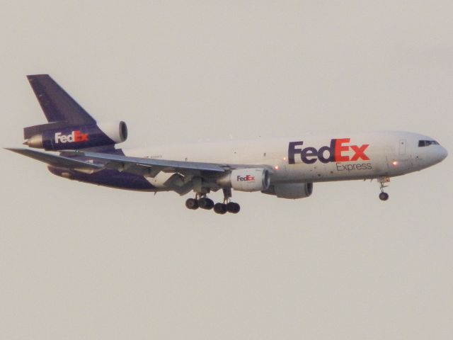 McDonnell Douglas DC-10 (N320FE)