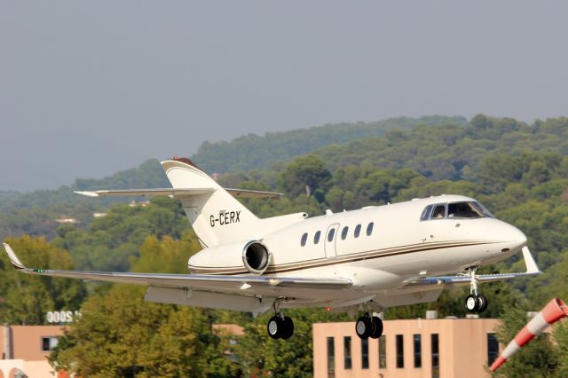 Hawker 800 (G-CERX)