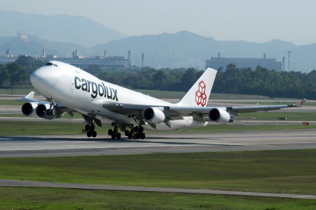 Boeing 747-200 (LX-ECV)