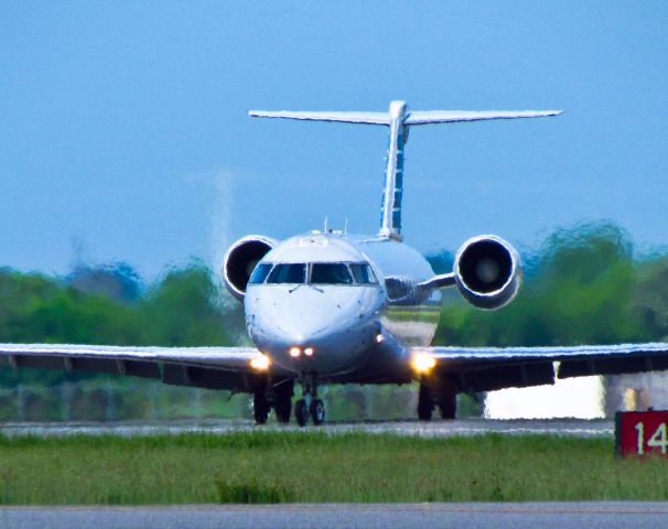 Canadair Regional Jet CRJ-200 (N228PS)