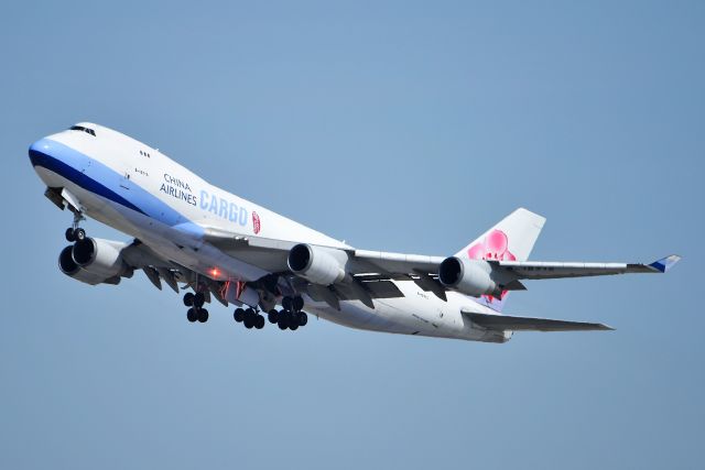 Boeing 747-400 (B-18715) - 28-R 03-27-19