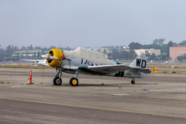 North American T-6 Texan (N1038A)