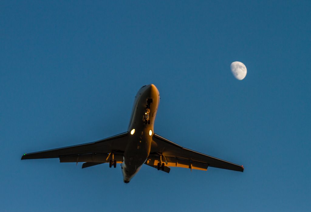 Dassault Falcon 900 — - On approach to KLGB with the moon in the background