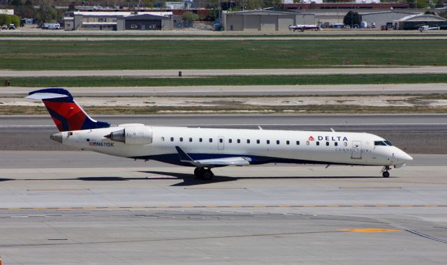 Canadair Regional Jet CRJ-700 (N611SK)